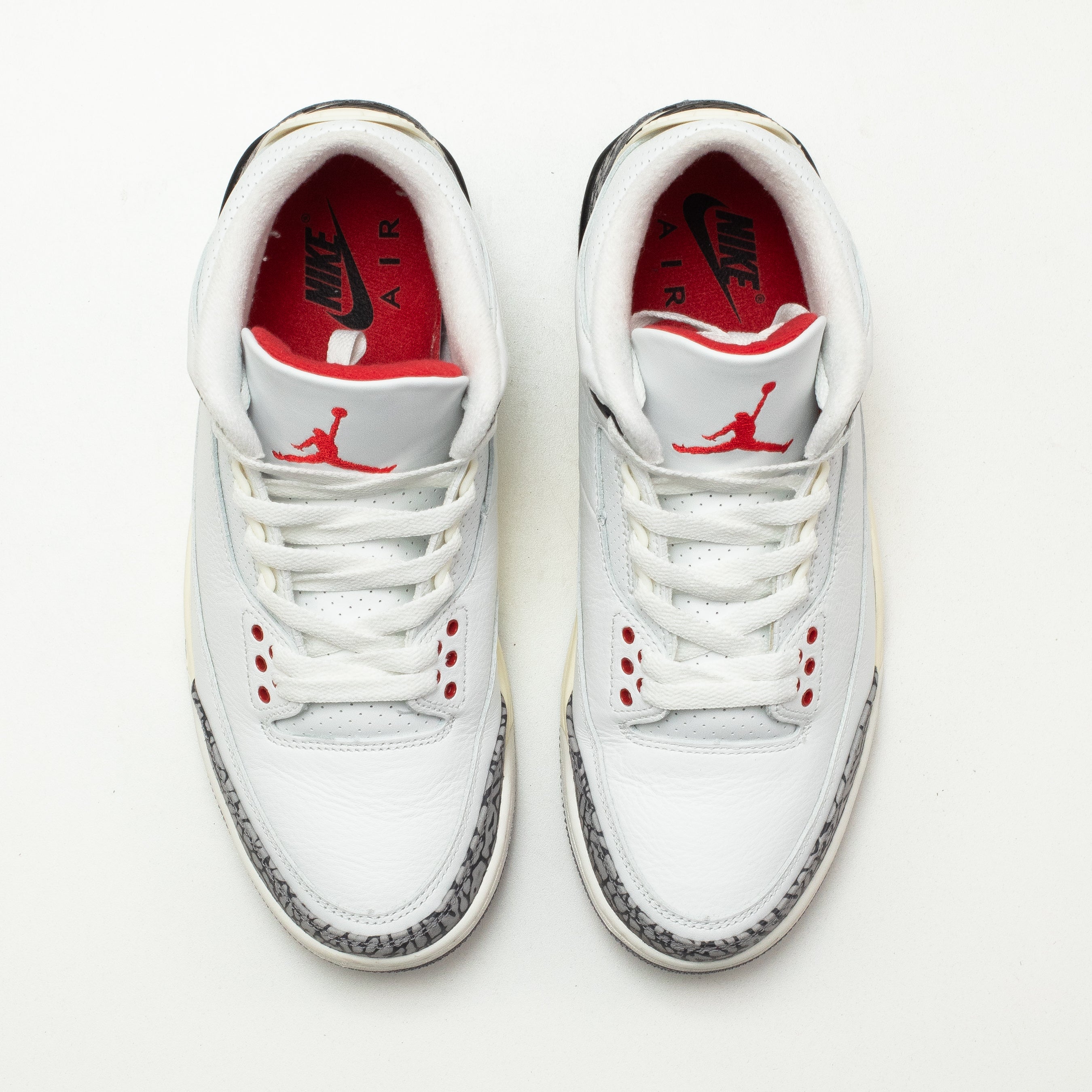 AIR JORDAN 3 WHITE CEMENT REIMAGINED [USED - SIZE 8.5]