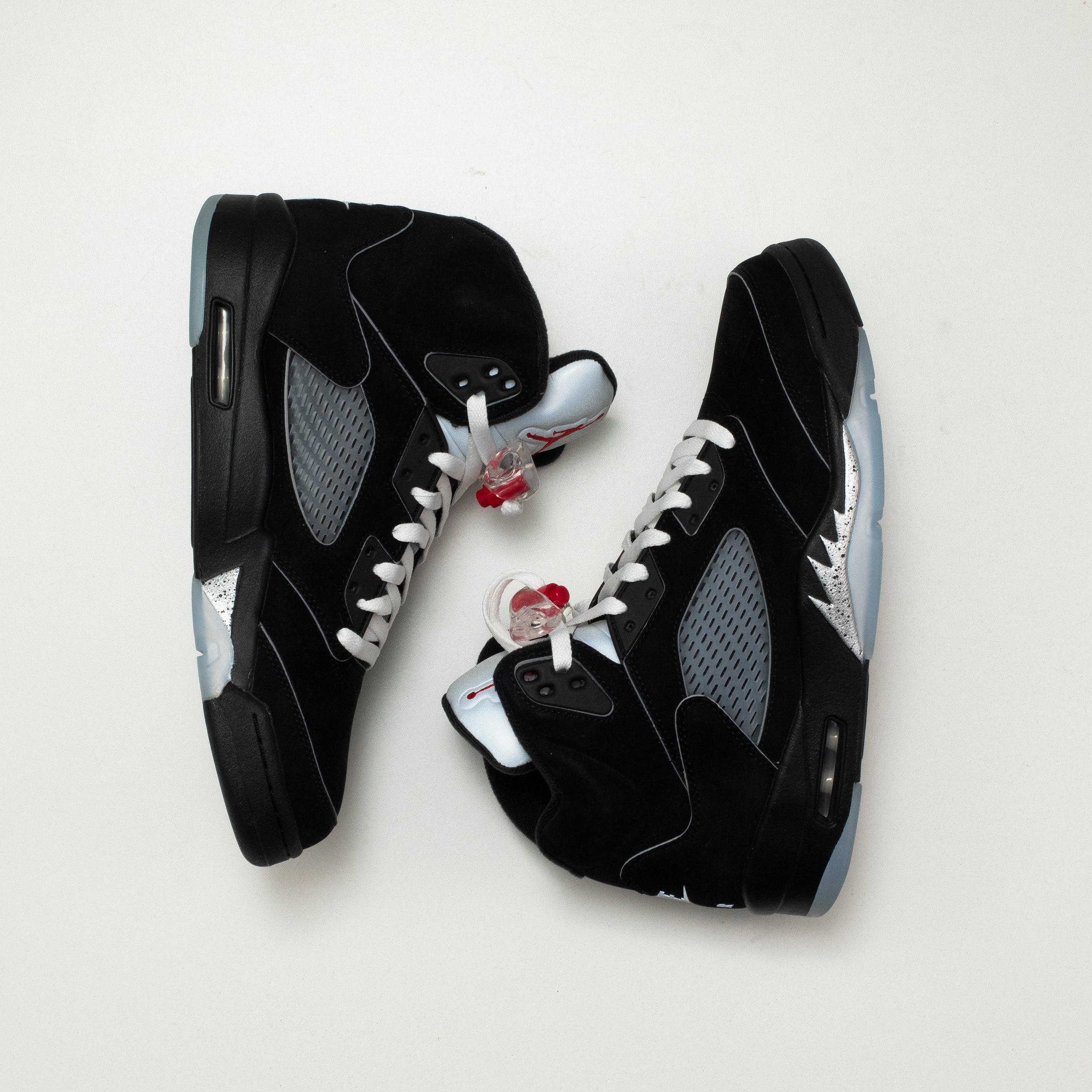 AIR JORDAN 5 BLACK METALLIC REIMAGINED [USED - SIZE 10]
