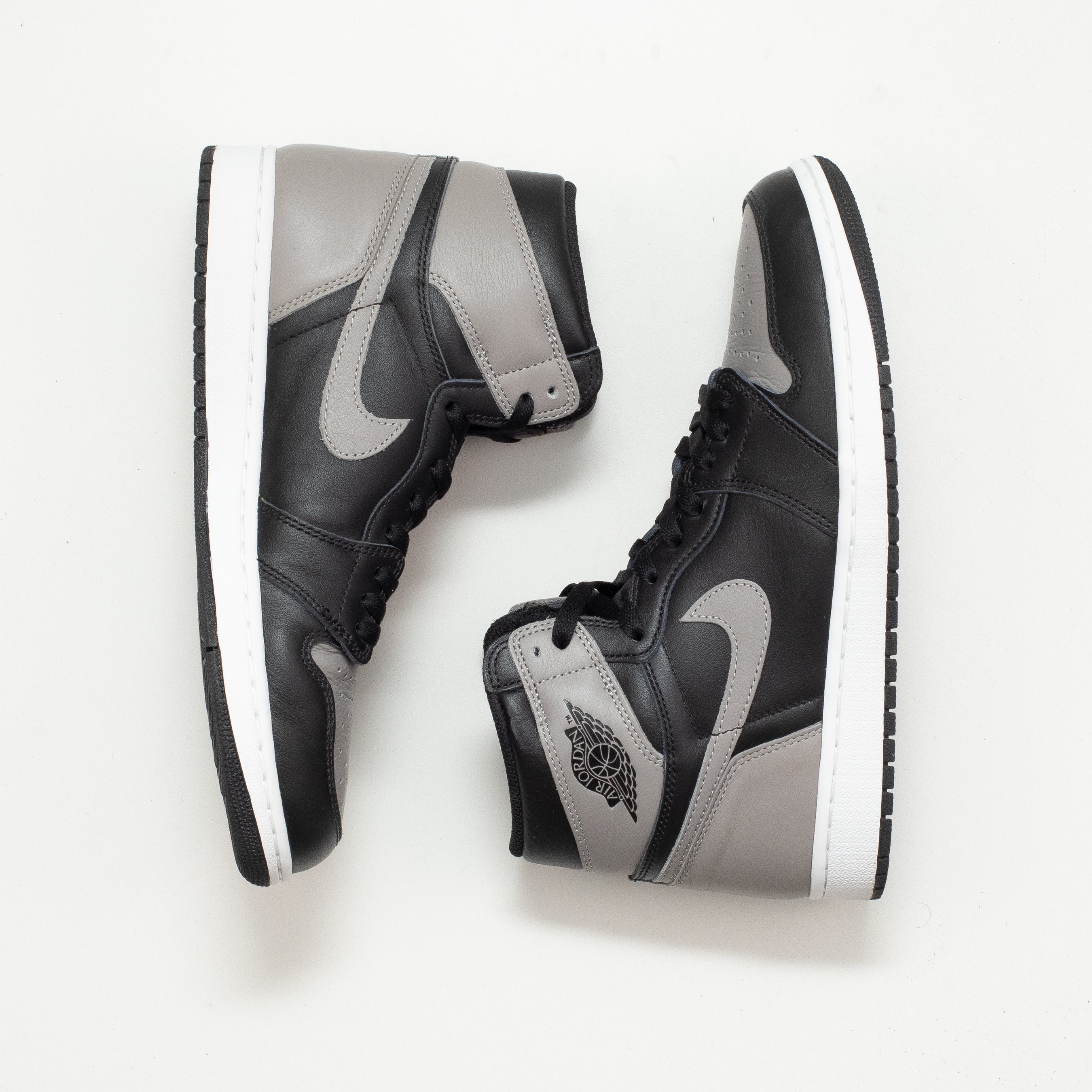 AIR JORDAN 1 HIGH SHADOW [USED - SIZE 9.5]