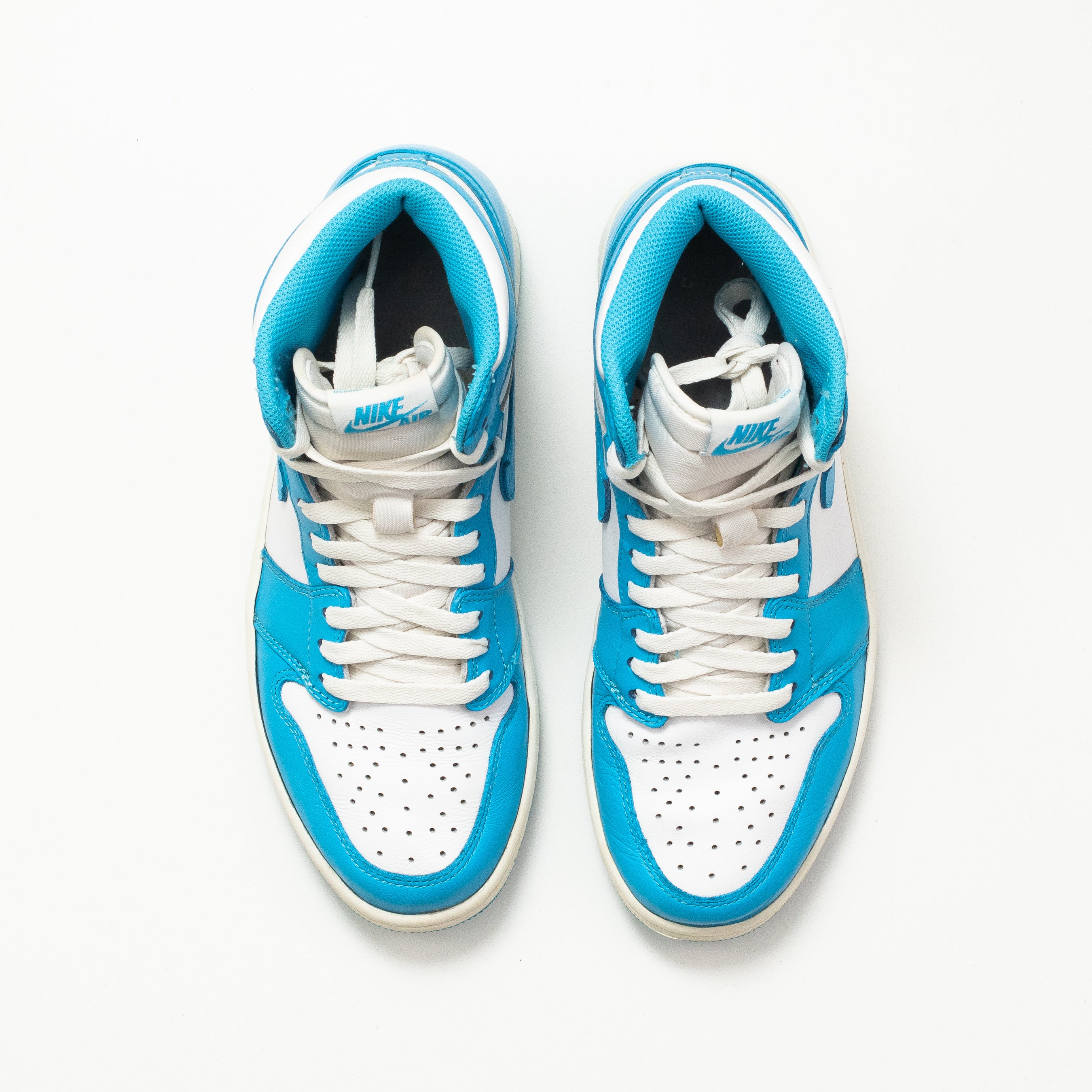 AIR JORDAN 1 HIGH UNC (2015) [USED - SIZE 8.5]