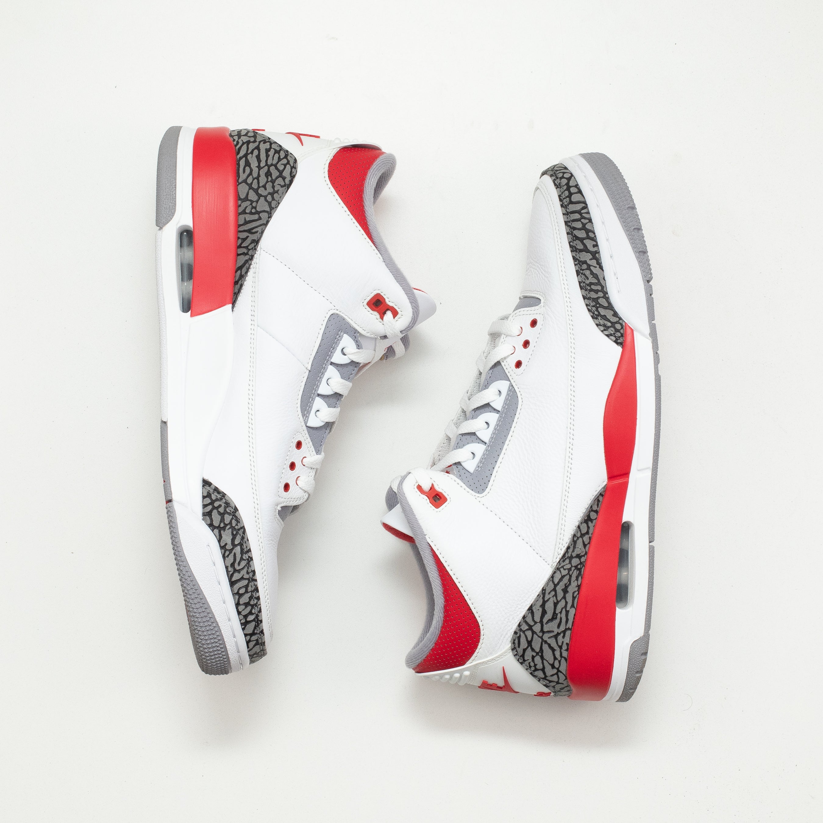 AIR JORDAN 3 FIRE RED [USED - SIZE 13]