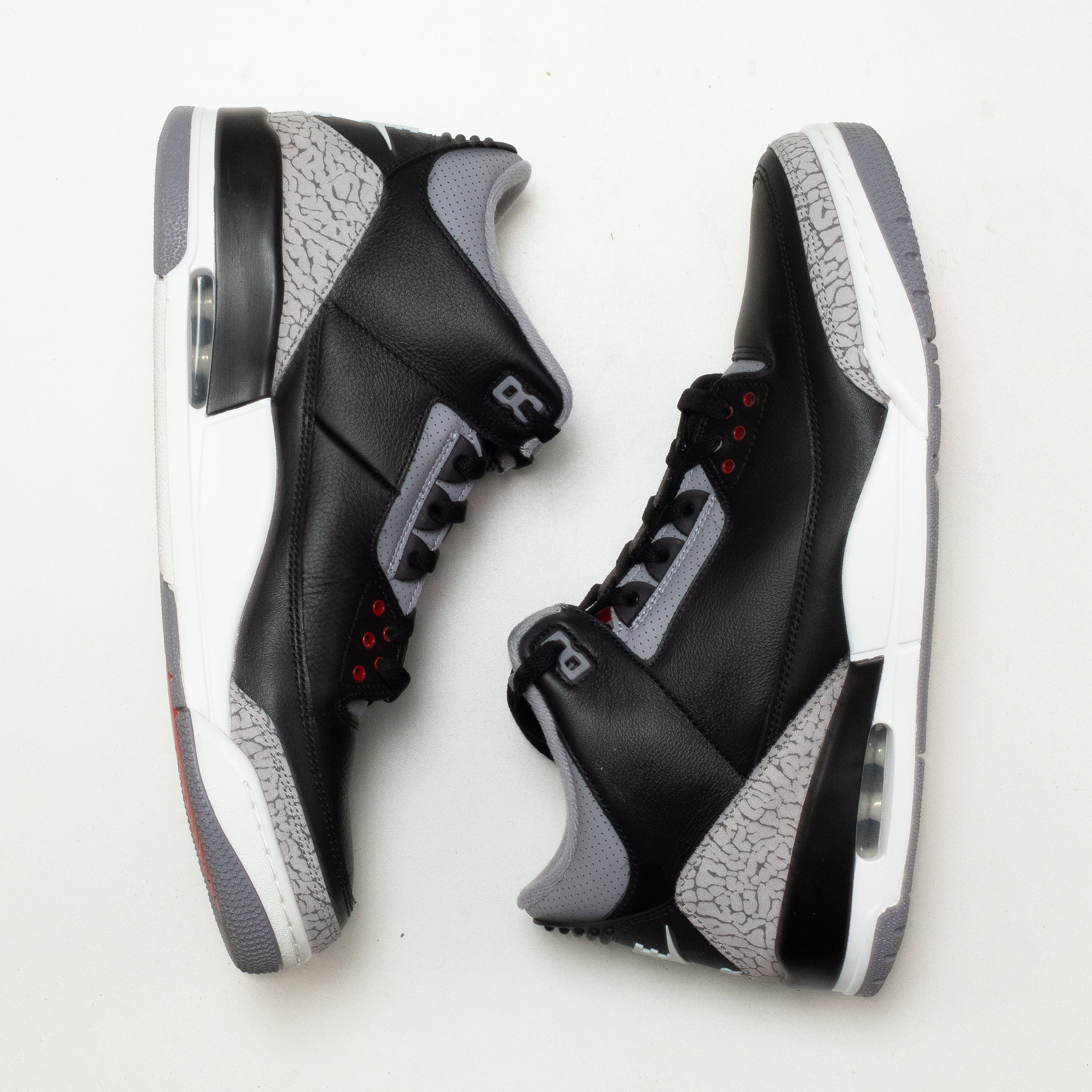 AIR JORDAN 3 BLACK CEMENT (2024) [USED - SIZE 9.5]