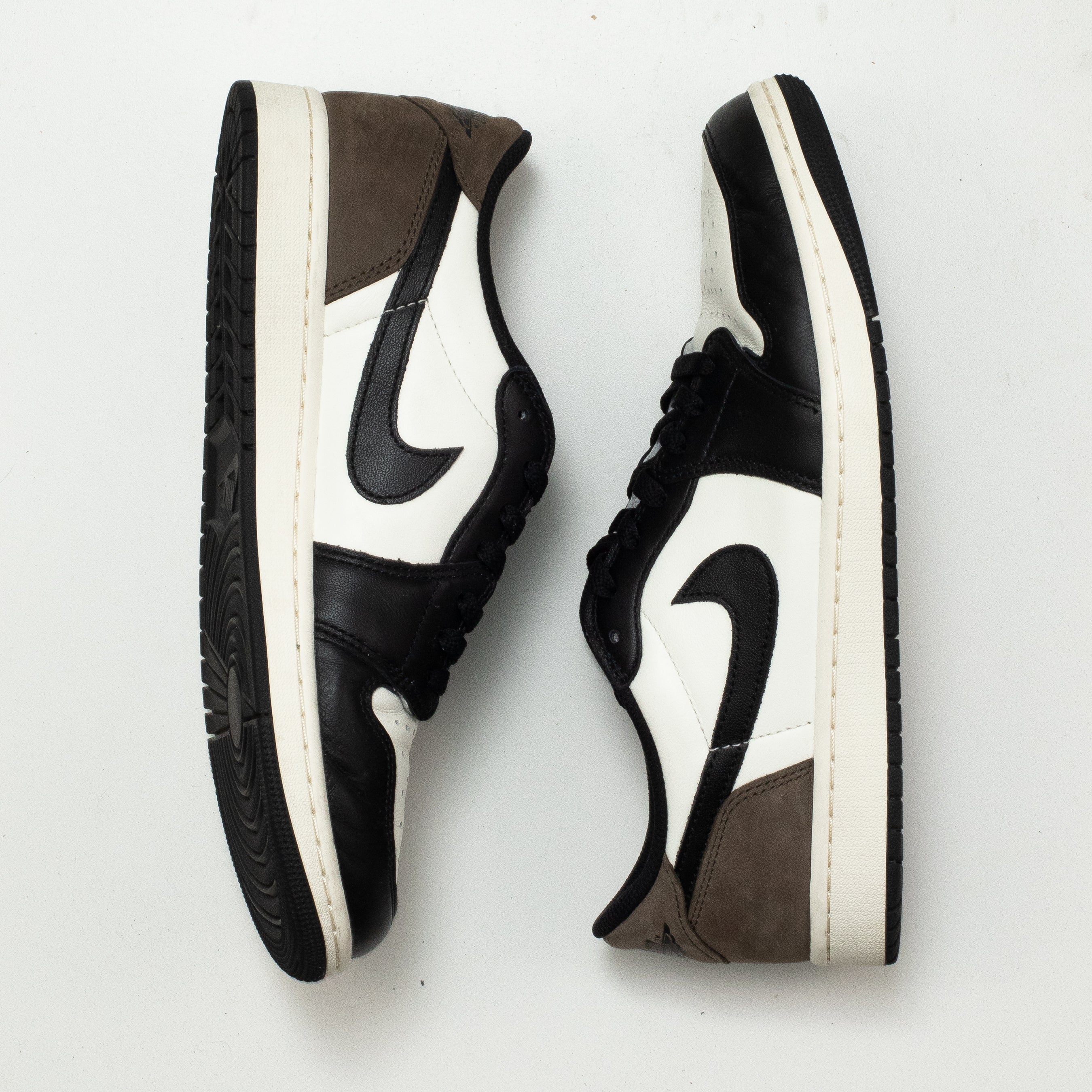 AIR JORDAN 1 LOW MOCHA [USED - SIZE 10]