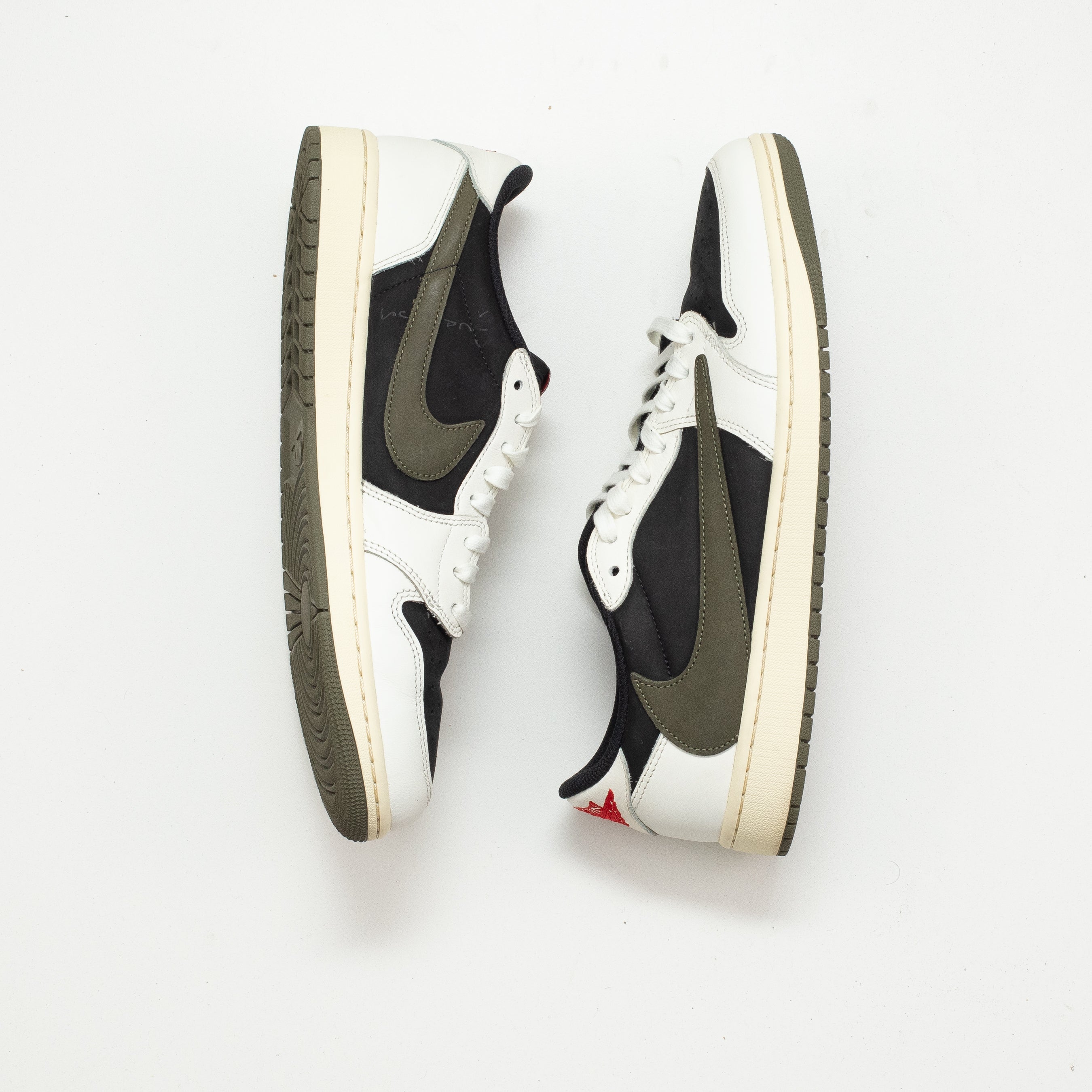 AIR JORDAN 1 LOW WMNS TRAVIS SCOTT OLIVE [USED - SIZE 12W/10.5M]