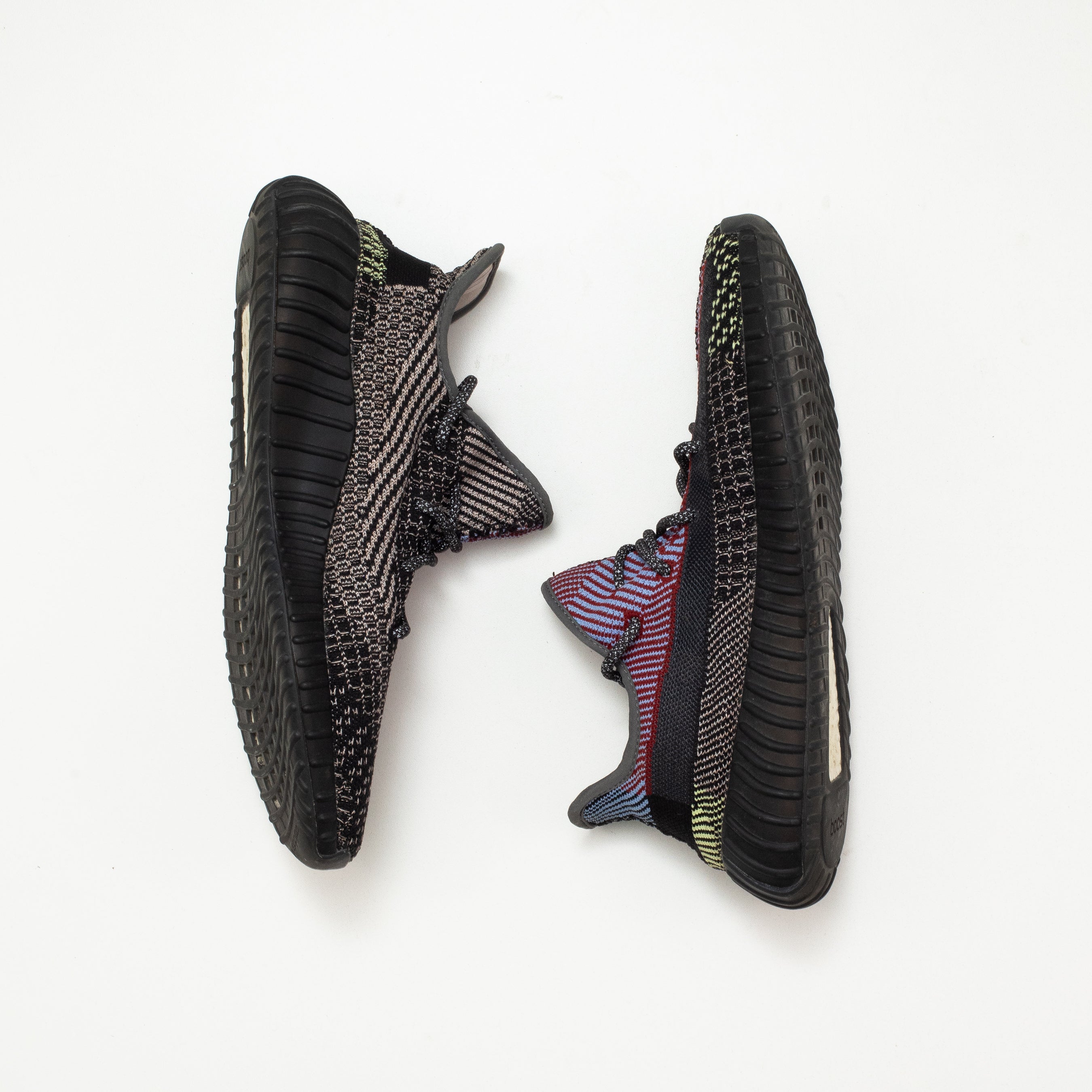 YEEZY BOOST 350 V2 YECHEIL REFLECTIVE [USED - SIZE 9.5]
