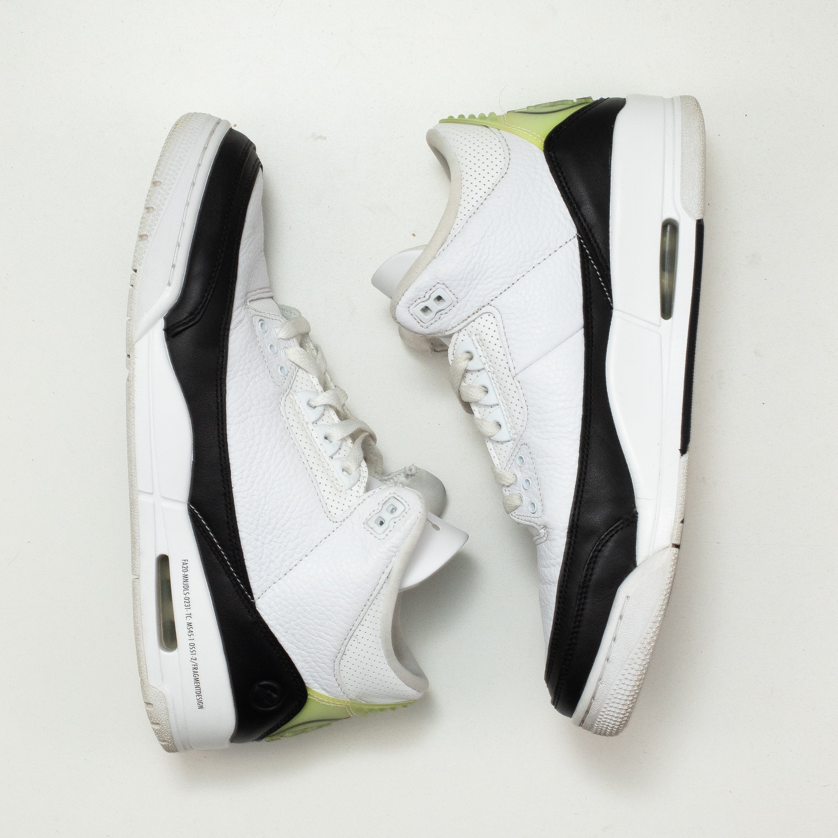 AIR JORDAN 3 FRAGMENT [USED - SIZE 11]