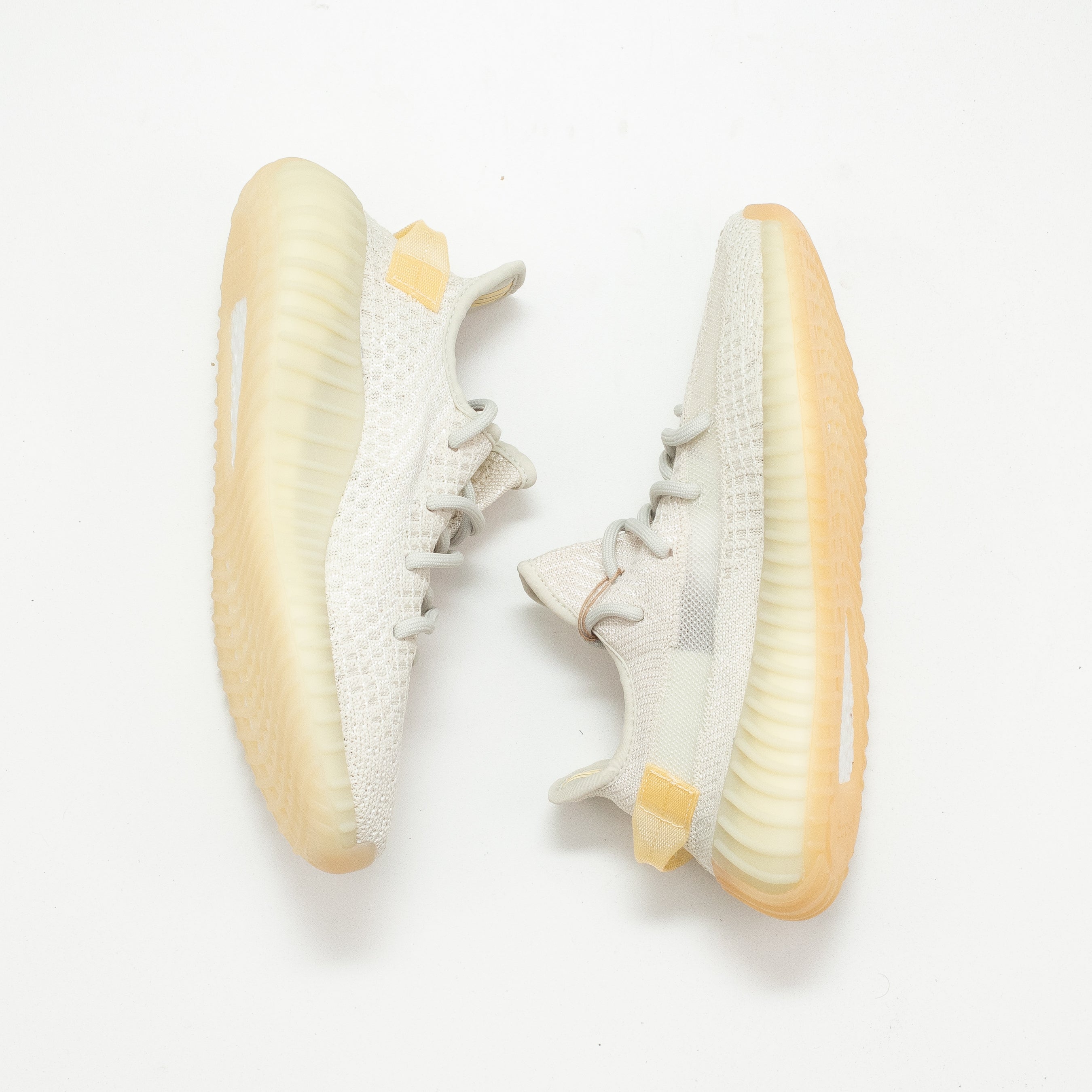 YEEZY BOOST 350 V2 LIGHT [FLAWED - SIZE 7]