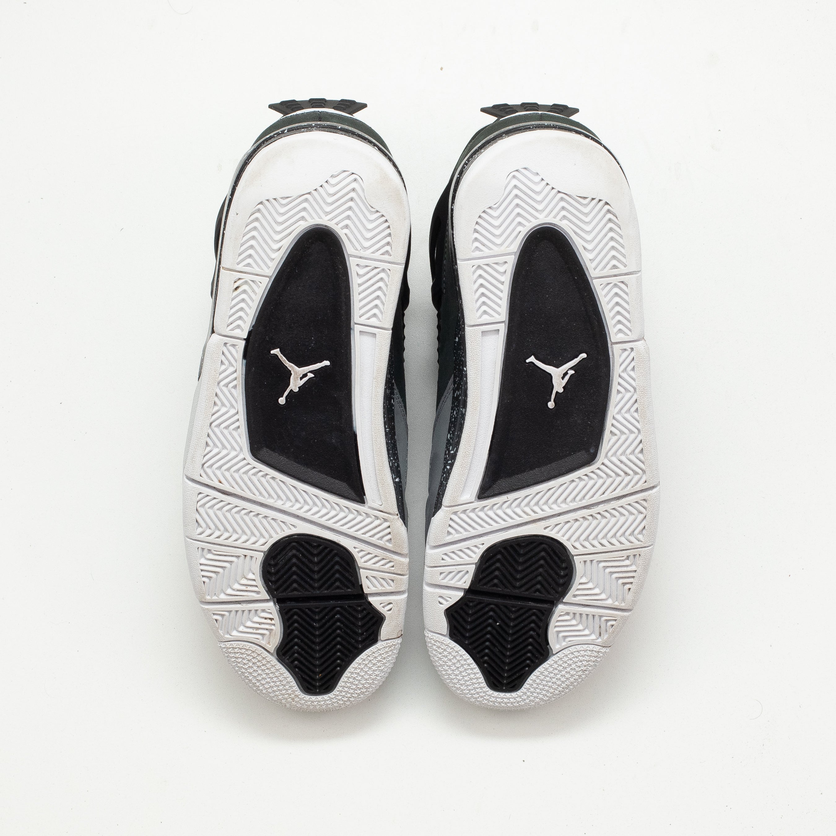 AIR JORDAN 4 FEAR [USED - SIZE 9]