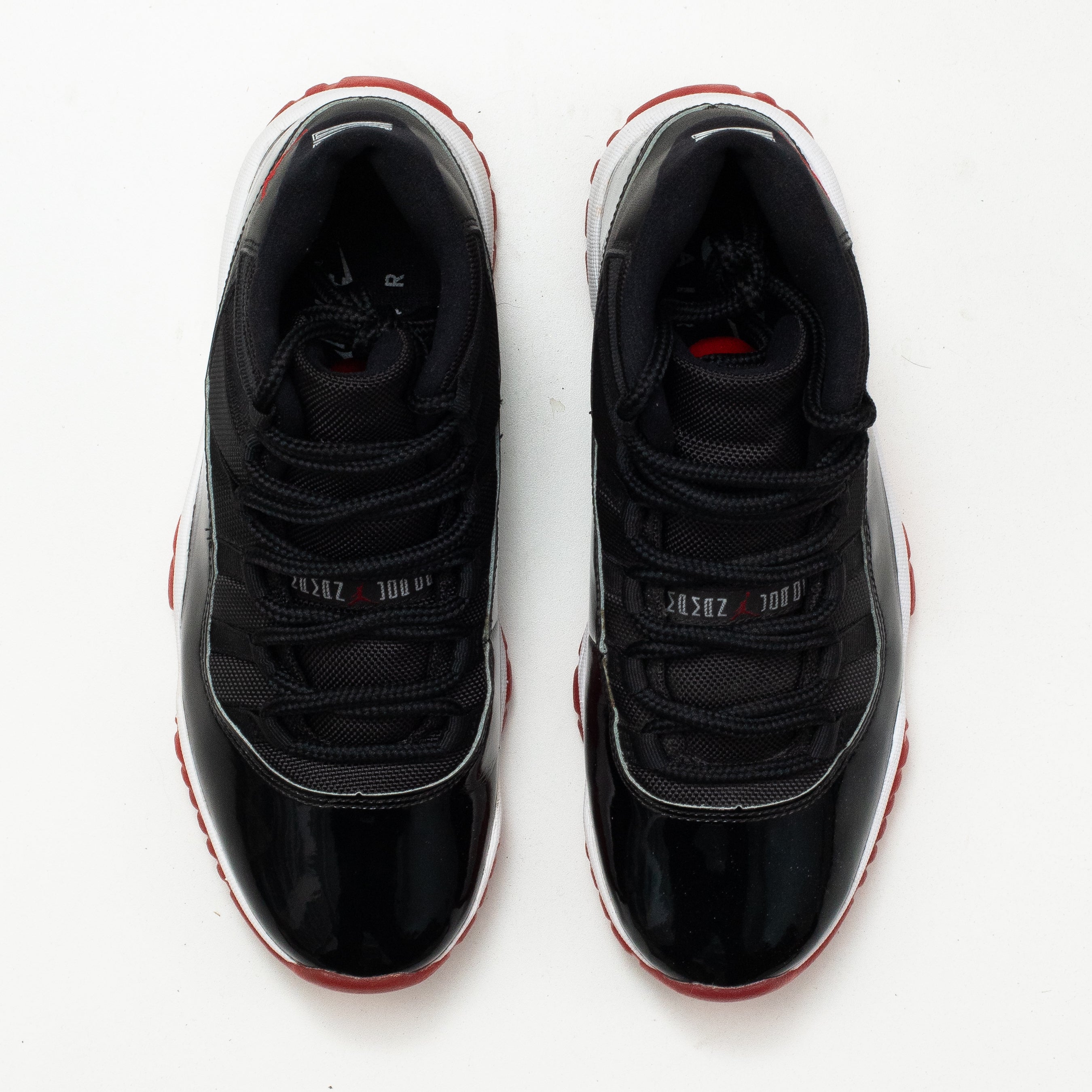 AIR JORDAN 11 BRED [USED - SIZE 8]