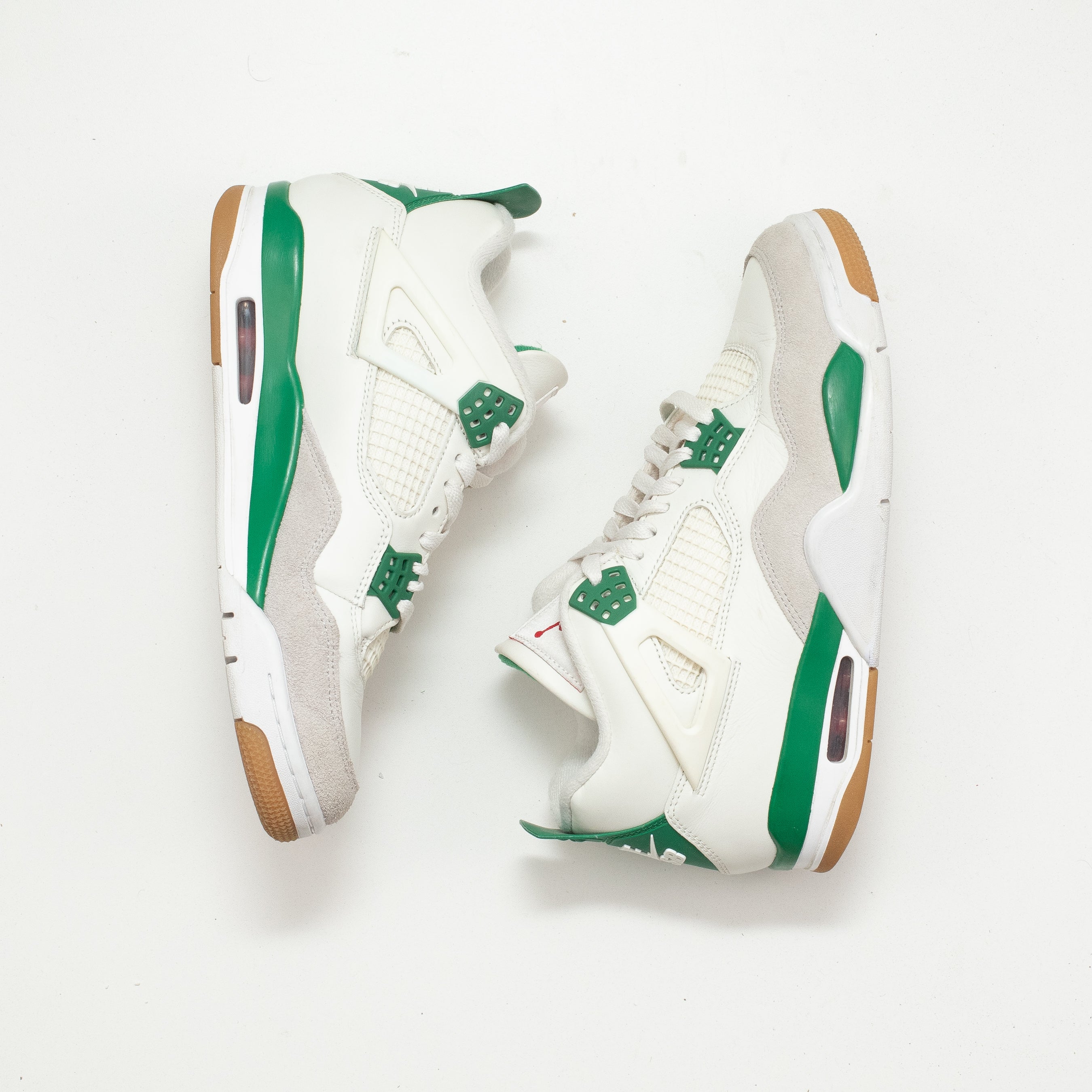 AIR JORDAN 4 SB PINE GREEN [USED - SIZE 8.5]