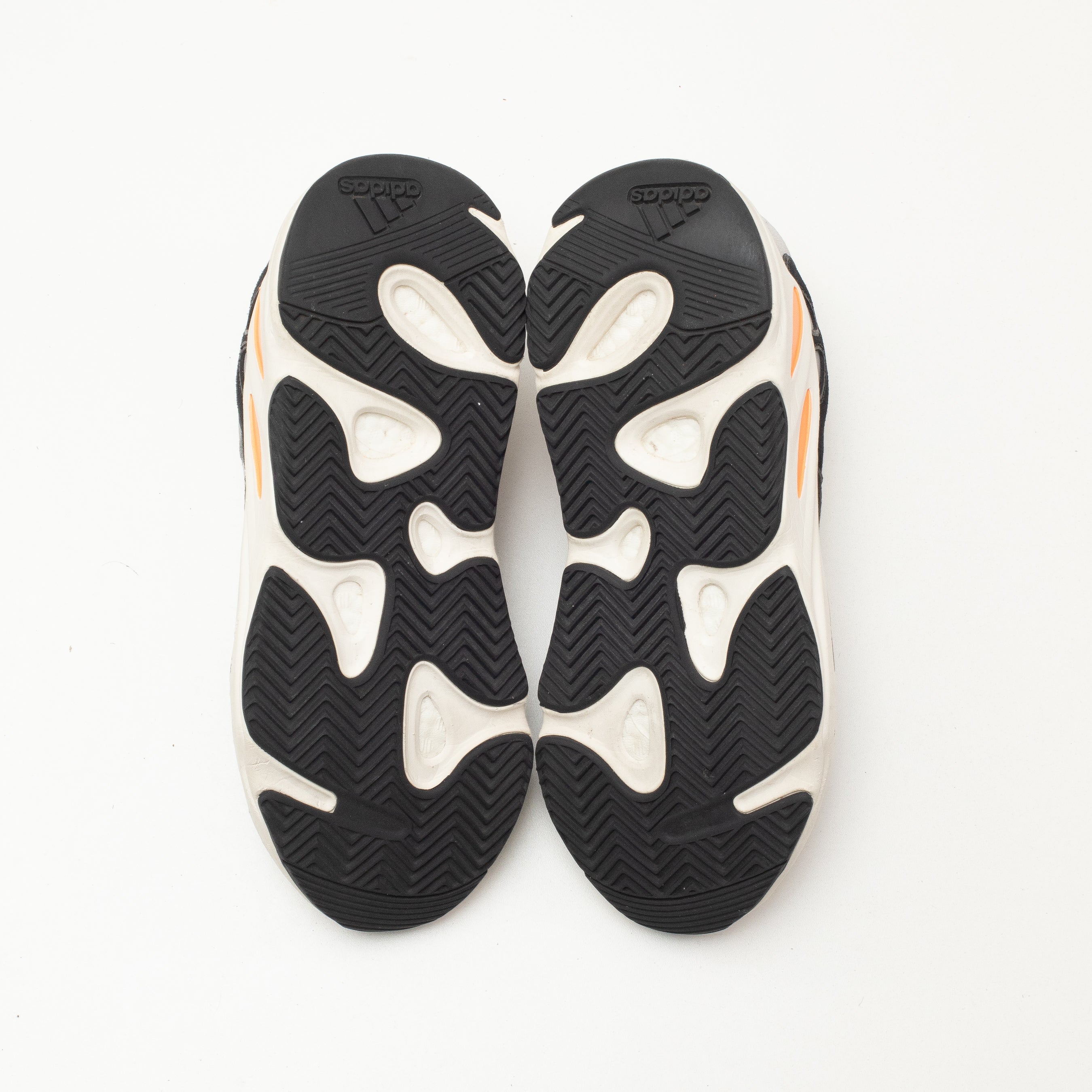 YEEZY BOOST 700 WAVE RUNNER [USED - SIZE 10]